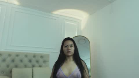 Snapshot of lunabella_212 chatting on 10-26-25, 01:50 lunabella_212 online show from 10-26-25, 01:50