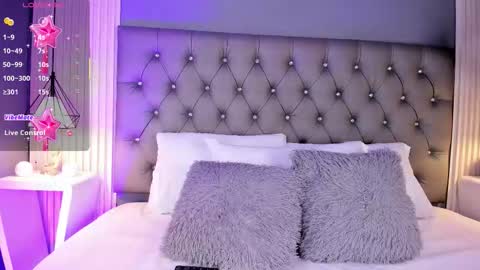 Luna  online show from 03-19-26, 05:06