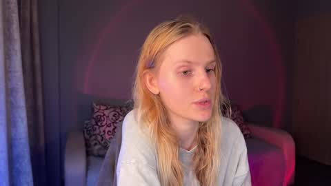 Britney online show from 09-17-25, 03:57