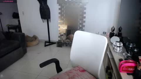 lunagardners online show from 09-17-25, 02:57