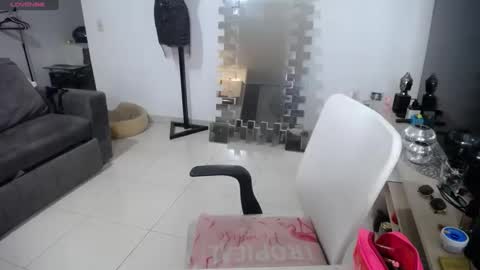 lunagardners online show from 09-19-25, 01:40