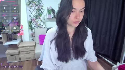 Luna online show from 02-11-25, 04:55