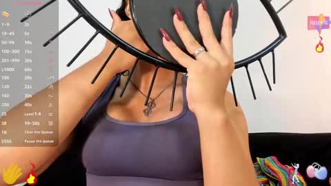 Luna online show from 02-11-25, 11:43