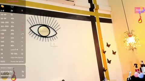 Luna online show from 02-23-25, 05:29