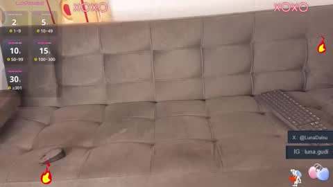 Luna online show from 10-11-25, 11:53