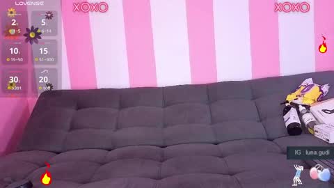 Snapshot of lunagudis chatting on 05-08-26, 01:38 lunagudis online show from 05-08-26, 01:38