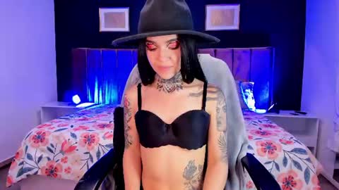 Lunai . special show when you reach 10000 followers .  online show from 07-19-26, 12:25