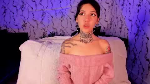 Lunai . special show when you reach 10000 followers .  online show from 07-25-26, 11:24