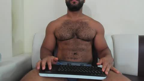 Luna online show from 04-18-26, 02:10