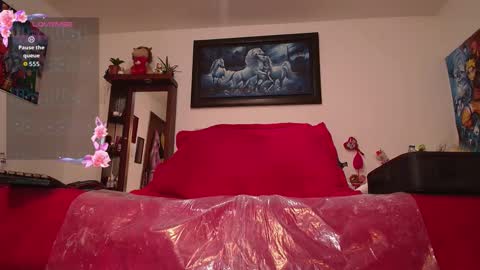 LUNA online show from 10-31-25, 04:24