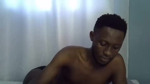 lunalove22_ online show from 09-25-25, 03:21