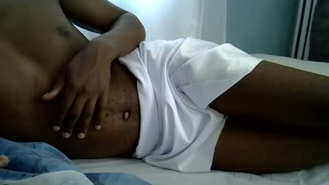 lunalove22_ online show from 10-28-25, 05:00