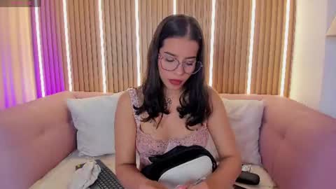 lunamillers_ online show from 07-08-26, 04:28