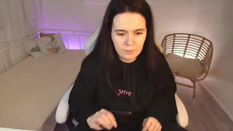 Snapshot of lunamirana chatting on 11-05-25, 10:21 Mirana online show from 11-05-25, 10:21