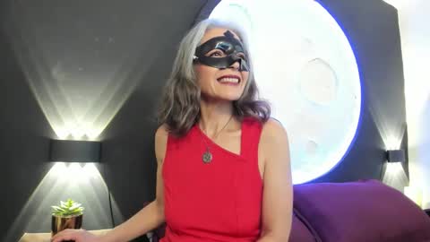 lunamisteriosa_ online show from 11-10-25, 11:42