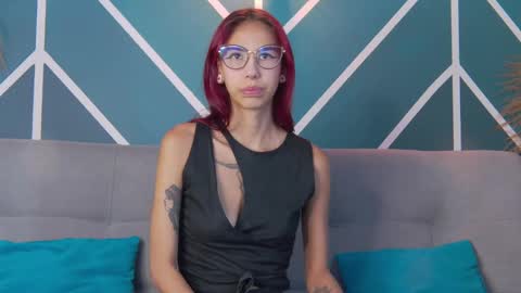 Luna online show from 09-22-25, 07:49