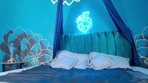 Luna online show from 09-30-25, 08:58