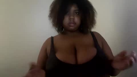 lunamoth00 online show from 02-13-26, 08:05