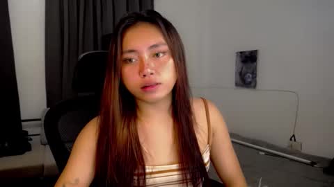 Luna online show from 04-26-26, 07:44