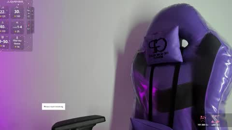 Luna  online show from 10-12-25, 03:11