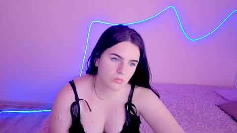 Snapshot of lunariaas chatting on 06-09-26, 09:37 Valeria online show from 06-09-26, 09:37