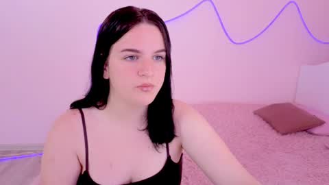 Snapshot of lunariaas chatting on 06-10-26, 10:14 Valeria online show from 06-10-26, 10:14