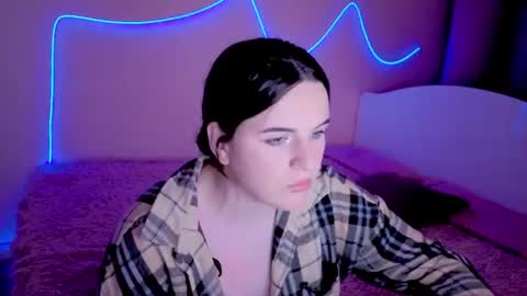 Snapshot of lunariaas chatting on 06-11-26, 05:55 Valeria online show from 06-11-26, 05:55