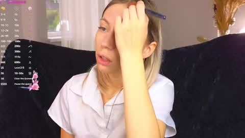 Kelly online show from 10-05-25, 02:37