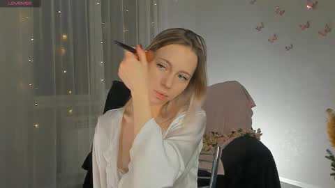 Kelly online show from 01-10-26, 02:41