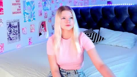 lunariafox online show from 04-27-26, 02:26