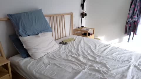 Snapshot of lunary_mix chatting on 12-14-24, 10:24 Luna online show from 12-14-24, 10:24