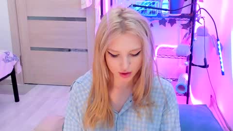 Kate online show from 01-31-25, 06:13