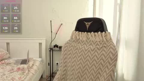 Kate online show from 09-28-25, 01:27