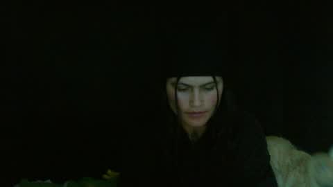 Luna online show from 05-20-26, 06:58