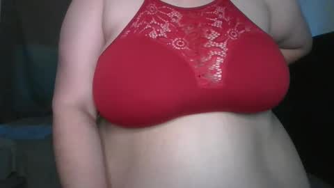 Snapshot of lunatittz chatting on 05-14-26, 04:36 lunatittz online show from 05-14-26, 04:36