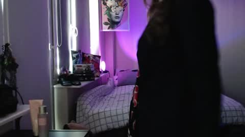 LunaXcherry online show from 04-22-26, 04:41