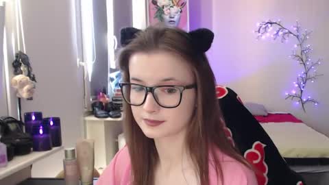 LunaXcherry online show from 05-02-26, 11:37