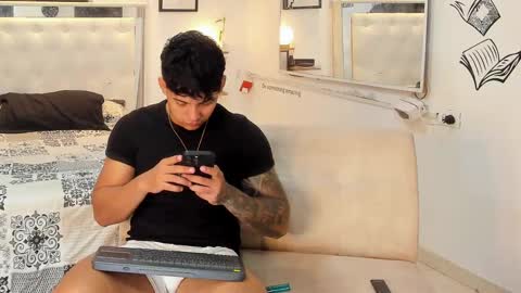 Lunay online show from 09-09-25, 12:21