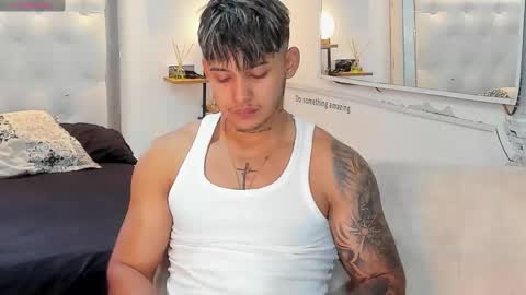 Lunay online show from 10-11-25, 08:18