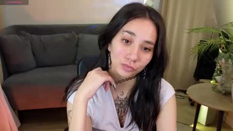 Kitty online show from 10-19-25, 06:47