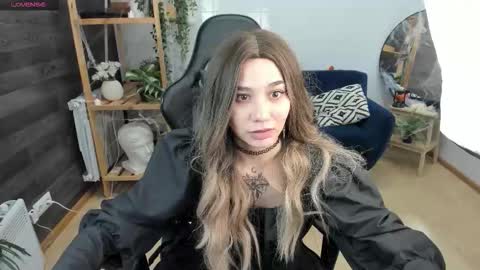 Kitty online show from 10-23-25, 01:32