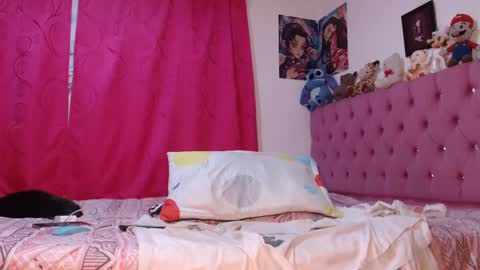 Snapshot of lunita2020x chatting on 09-17-25, 12:34 Luna online show from 09-17-25, 12:34