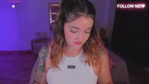 LUNA ROSE online show from 11-26-25, 04:35