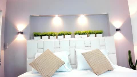 L U N N A online show from 10-04-25, 03:59