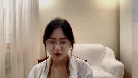 Snapshot of lupefaulker chatting on 05-12-26, 01:08 Roxie online show from 05-12-26, 01:08