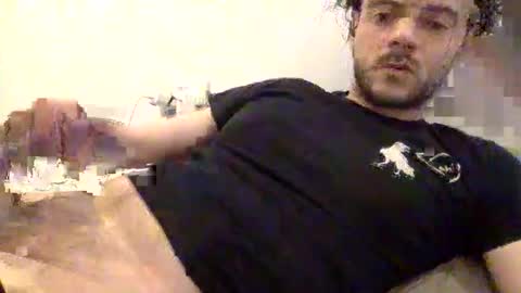 Snapshot of lupine_666 chatting on 02-25-25, 05:36 Lupine online show from 02-25-25, 05:36