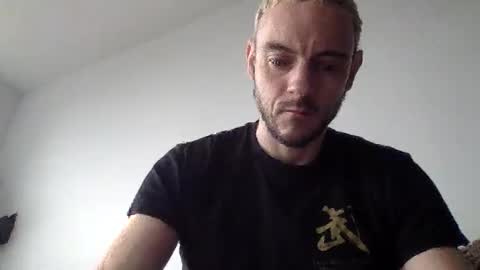 Snapshot of lupine_666 chatting on 10-19-25, 11:11 Lupine online show from 10-19-25, 11:11