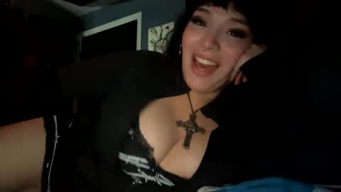 Snapshot of lupitaissick chatting on 03-02-25, 07:21 Lupita online show from 03-02-25, 07:21