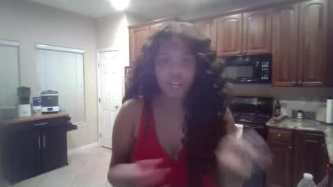 Snapshot of lusciouskoko chatting on 11-15-25, 07:05 Luscious Koko online show from 11-15-25, 07:05