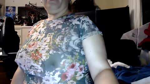 .Clarissa. Follow me on Instagram   miss buns  online show from 03-02-25, 06:16